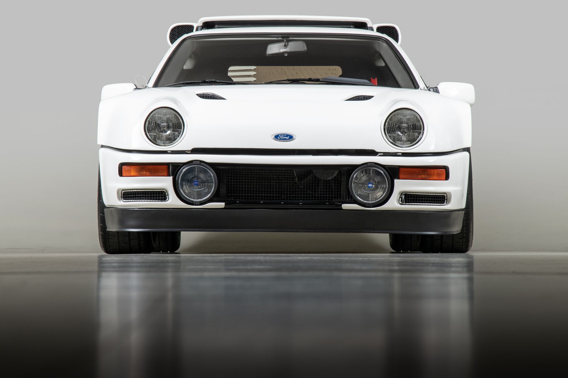 Ford RS200 EVOLUTION გასაყიდად გამოჩნდა