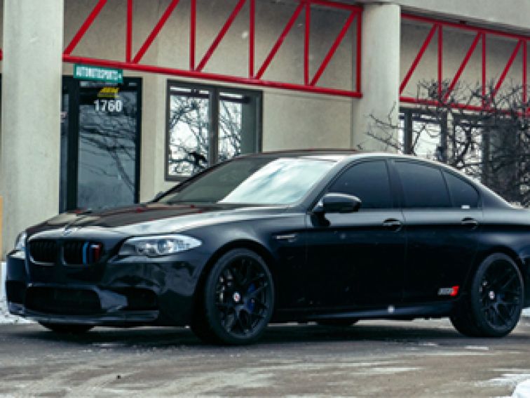 BMW M5 — მაღალტექნოლოგიური ავტომანქანა