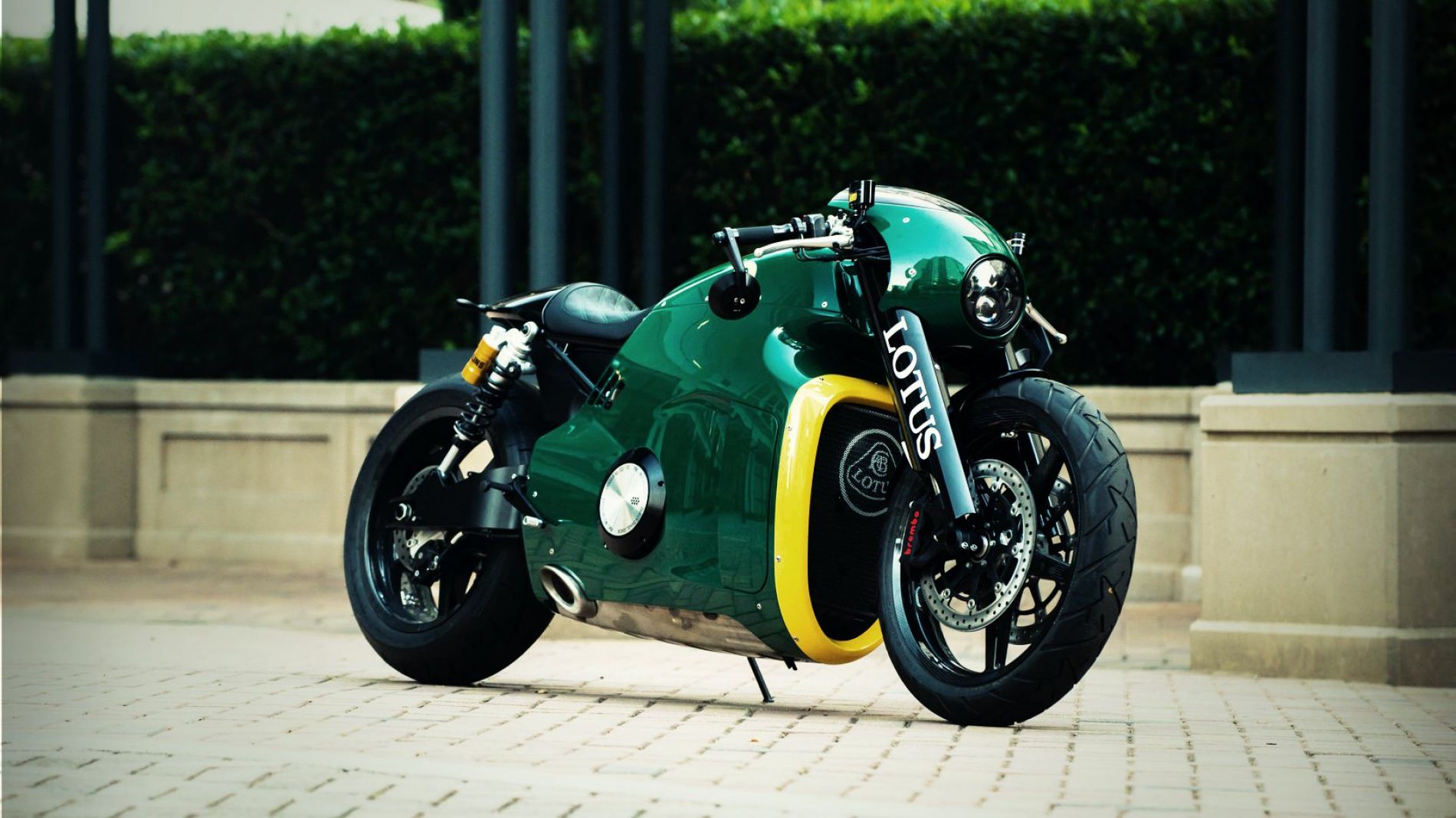 LOTUS C-01 - მოტოციკლი რჩეულებისთვის