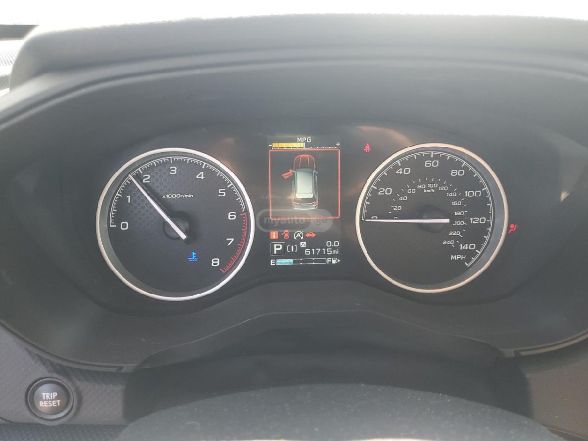 Subaru Premium 4dr All-Wheel Drive CV — миниатюра 9