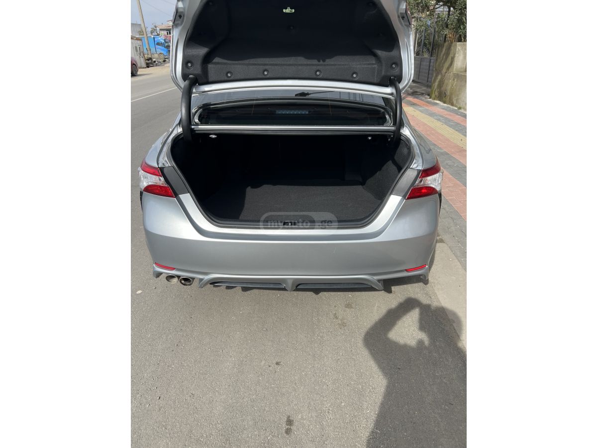 Toyota Camry - фото 10