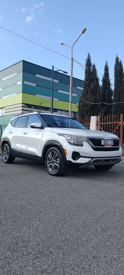 Kia Seltos S 2022 — фото 1, купить с доставкой в Москву