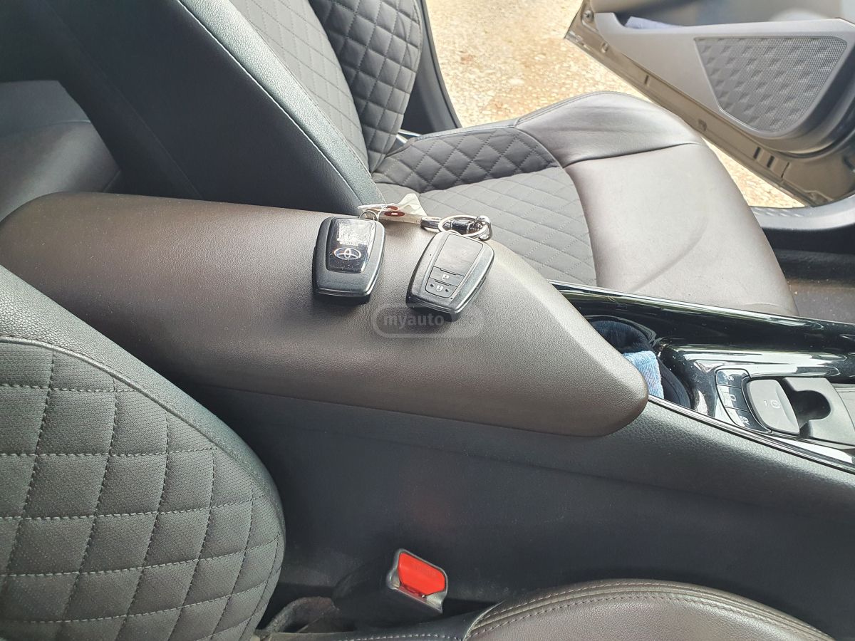 Toyota CHR - фото 6