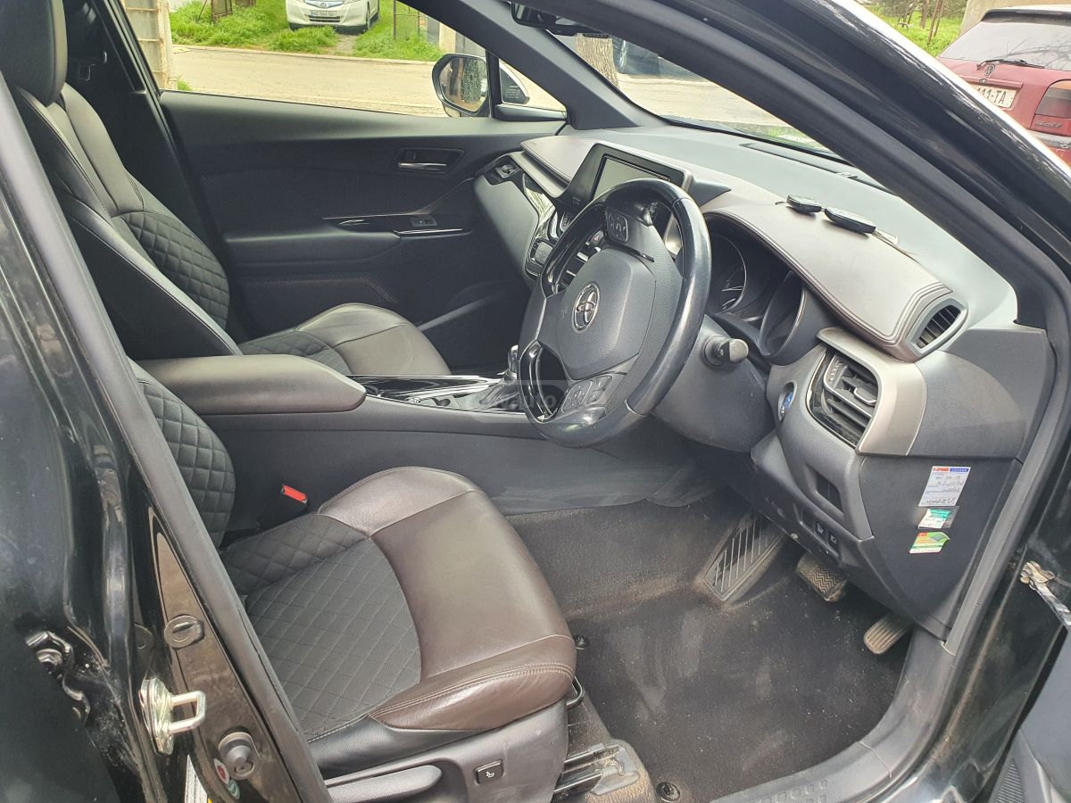 Toyota CHR - фото 7