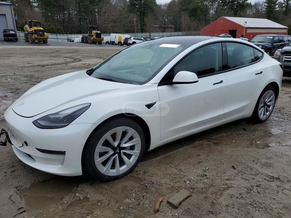 Tesla Model 3 - фото 2