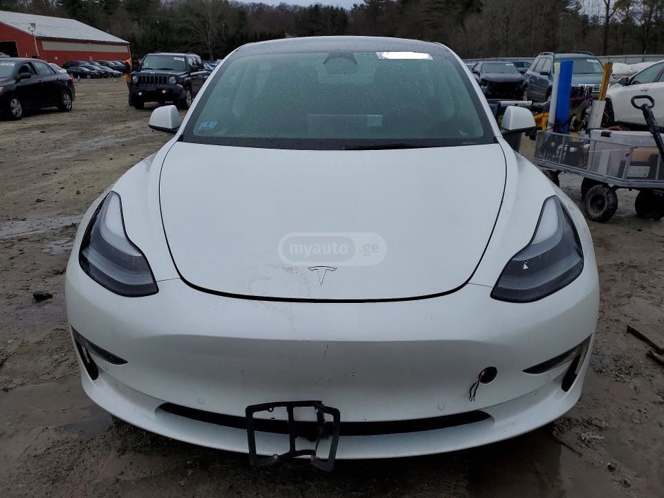 Tesla Model 3 - фото 5
