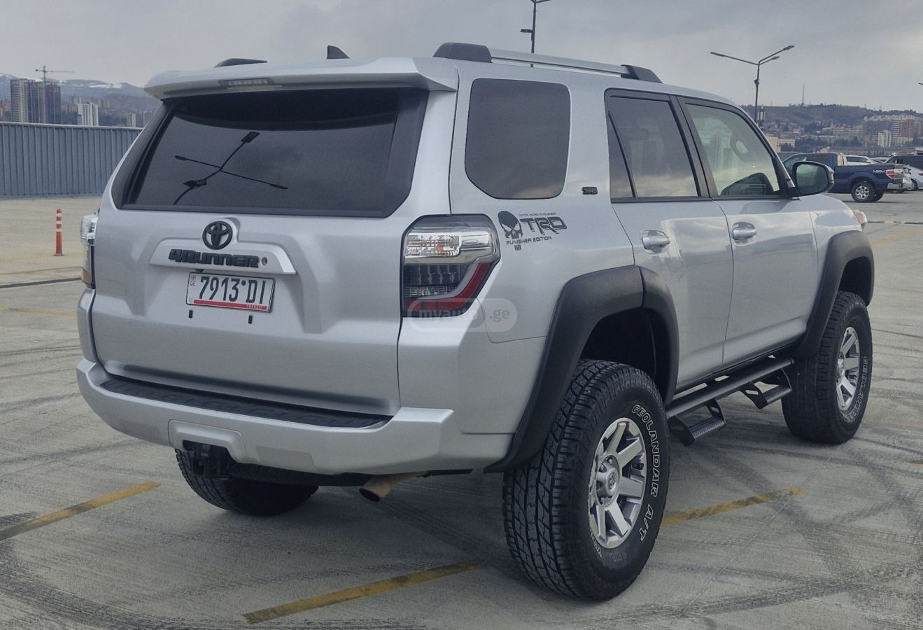 Toyota 4 Runner - фото 5