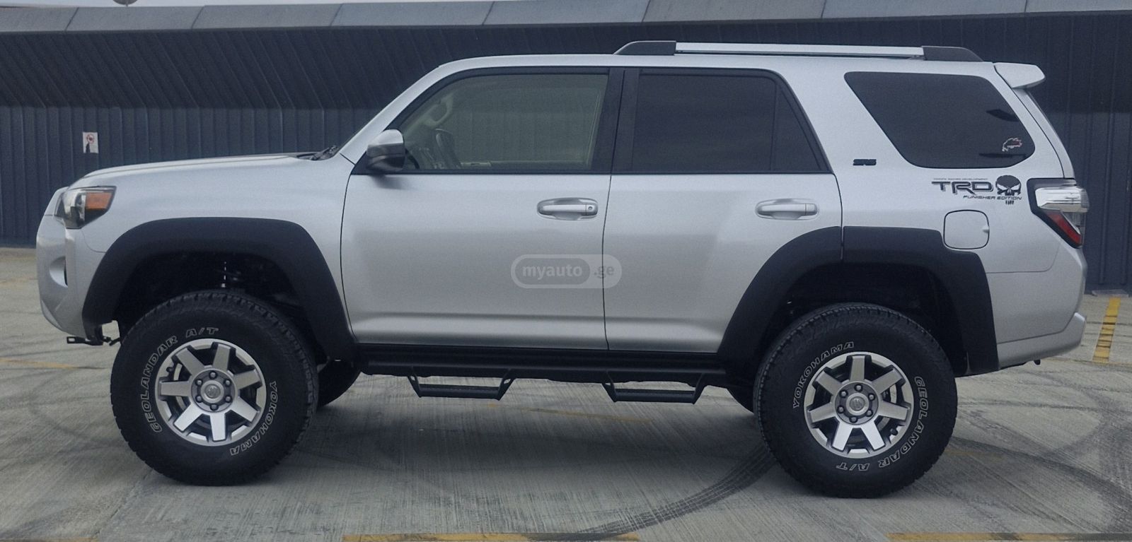 Toyota 4 Runner - фото 7