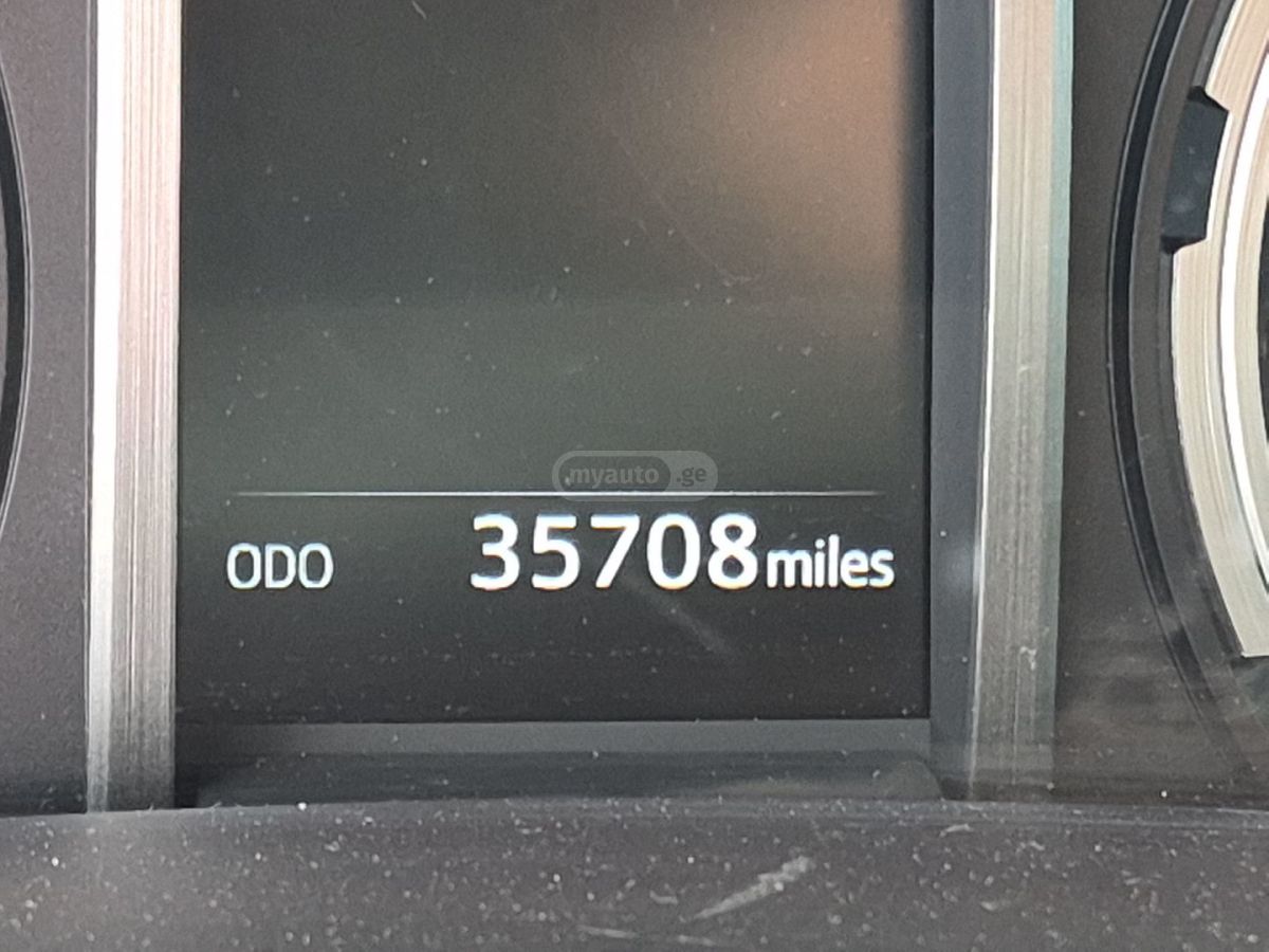 Toyota TRD Off Road 4dr 4x4 Automatic — миниатюра 10