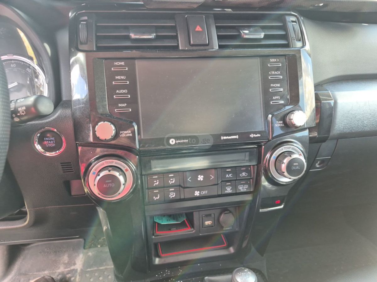 Toyota TRD Off Road 4dr 4x4 Automatic — миниатюра 12