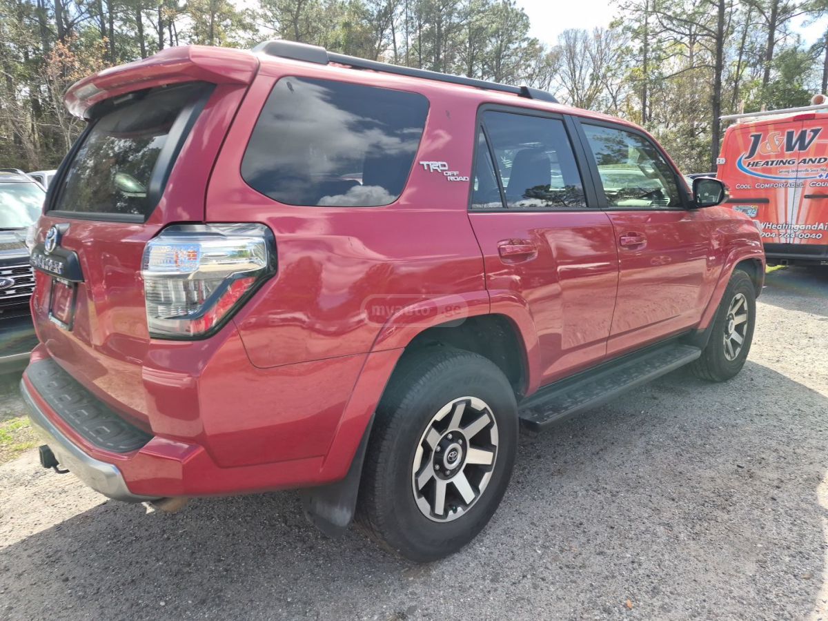 Toyota TRD Off Road 4dr 4x4 Automatic — миниатюра 3