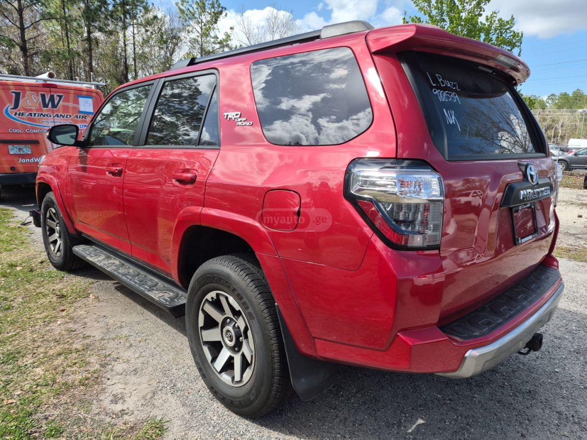 Toyota TRD Off Road 4dr 4x4 Automatic — миниатюра 4