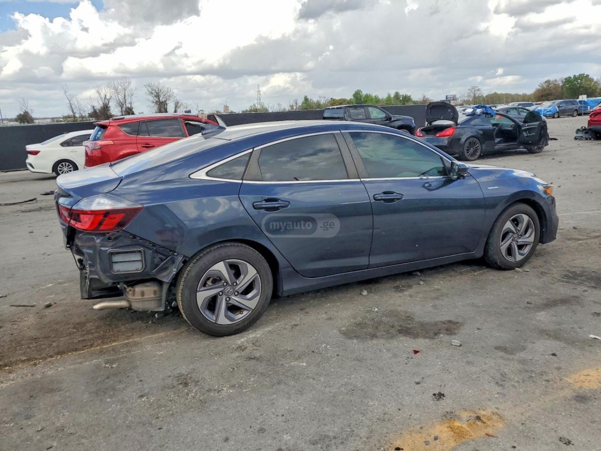 Honda Insight - фото 3