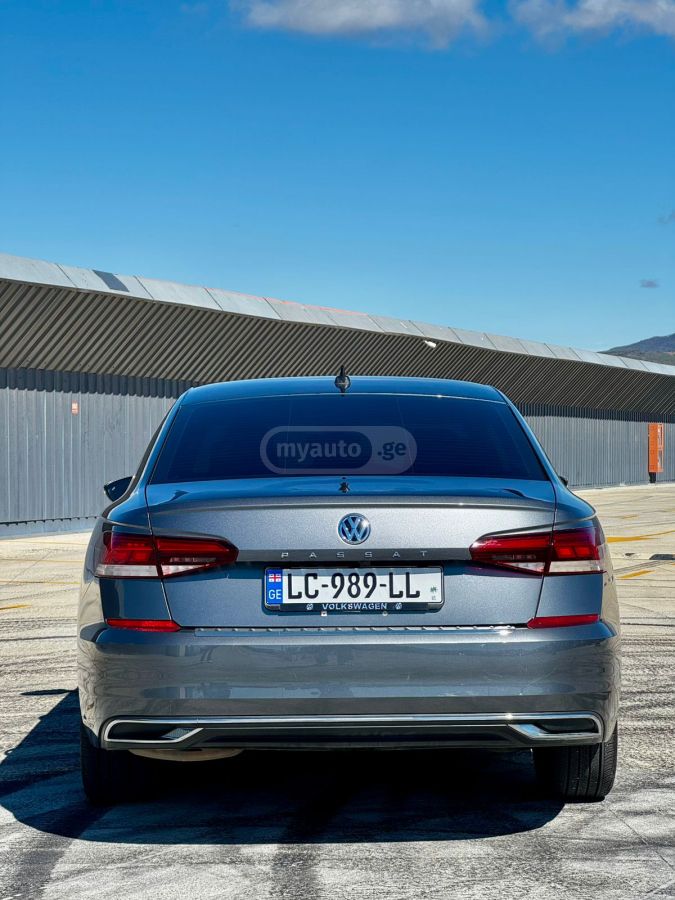 Volkswagen Passat - фото 2