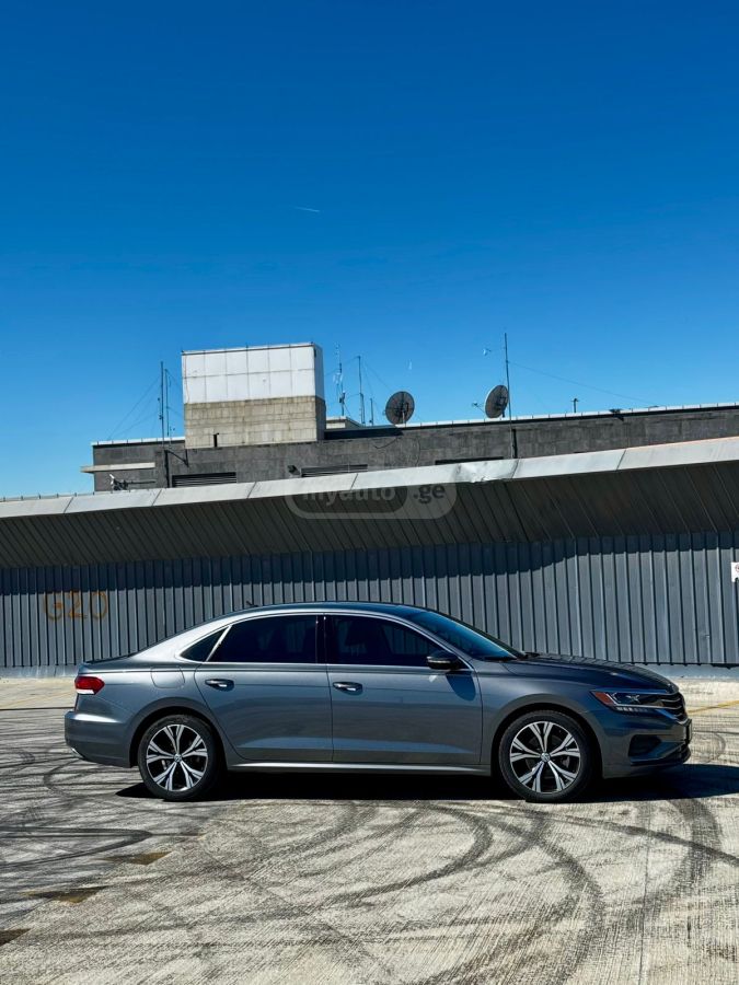 Volkswagen Passat - фото 3