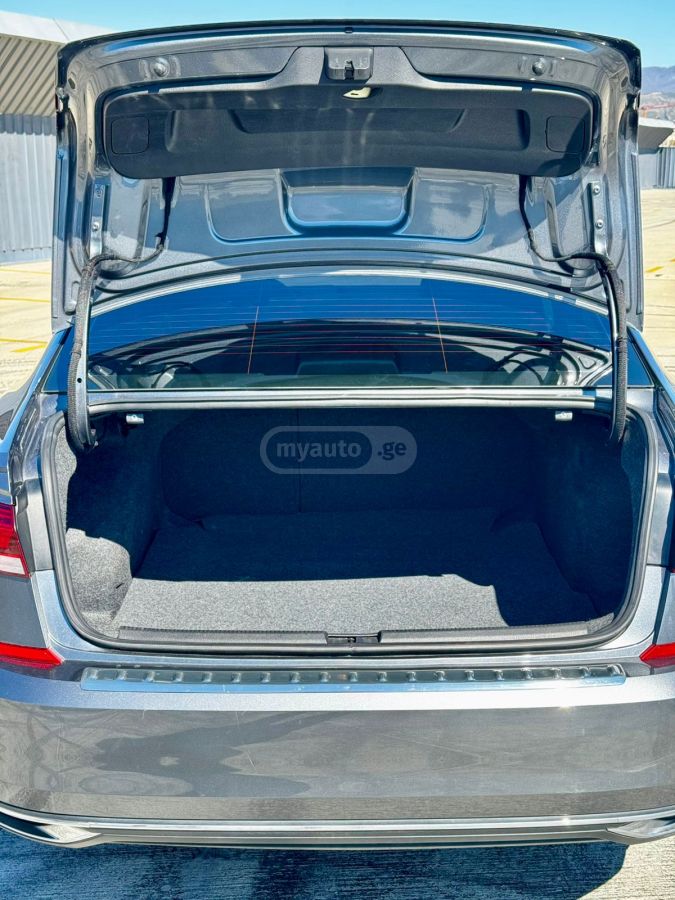 Volkswagen Passat - фото 5