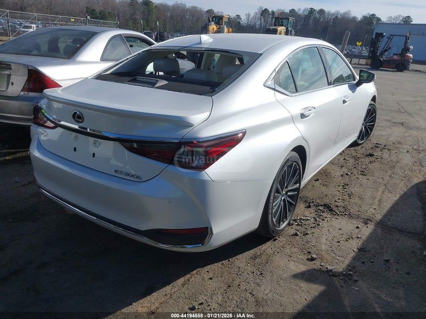 Lexus ES 350 2025 — миниатюра 4