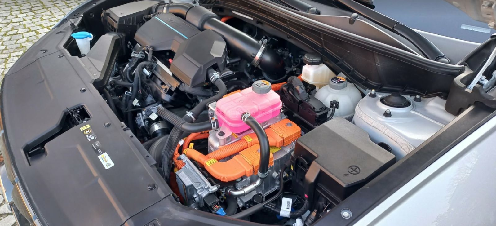 Hyundai SE 4dr All-Wheel Drive Automat — миниатюра 12