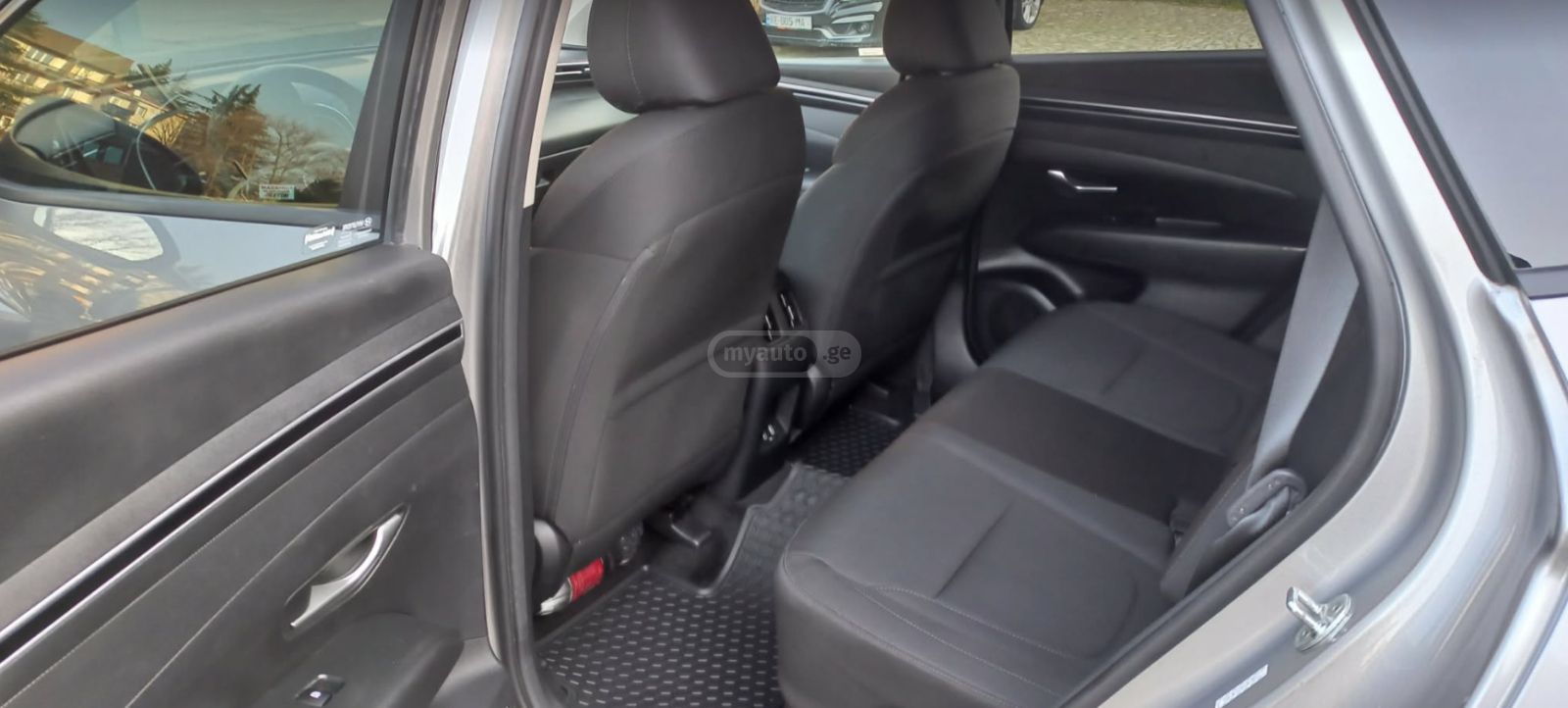 Hyundai SE 4dr All-Wheel Drive Automat — миниатюра 7