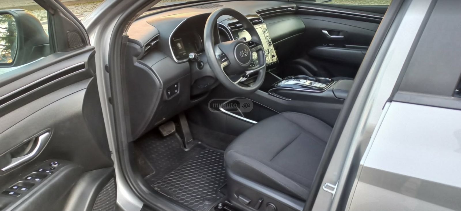 Hyundai SE 4dr All-Wheel Drive Automat — миниатюра 8