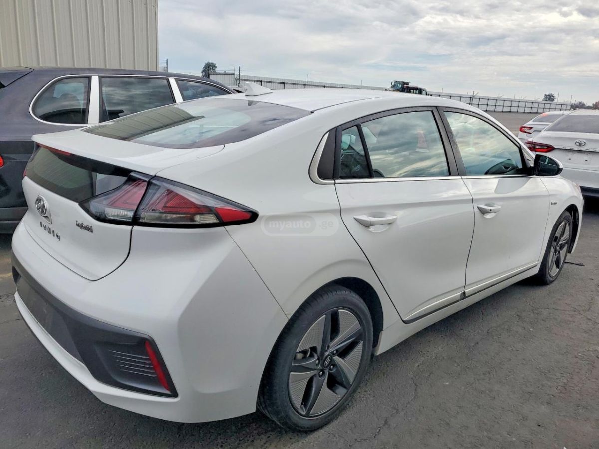 Hyundai Ioniq SEL 4dr Hatchback Automatic 2021 — миниатюра 3