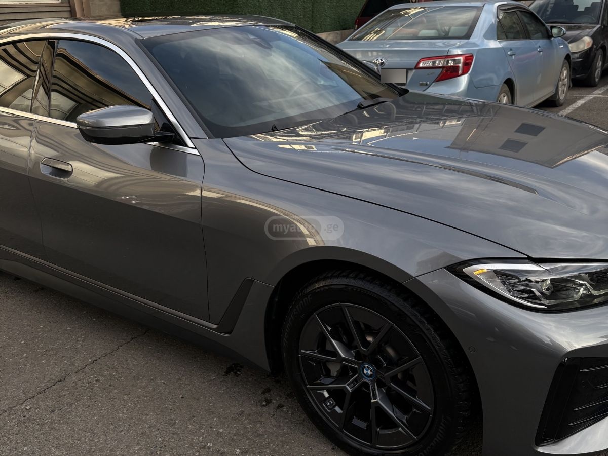 BMW  — миниатюра 6