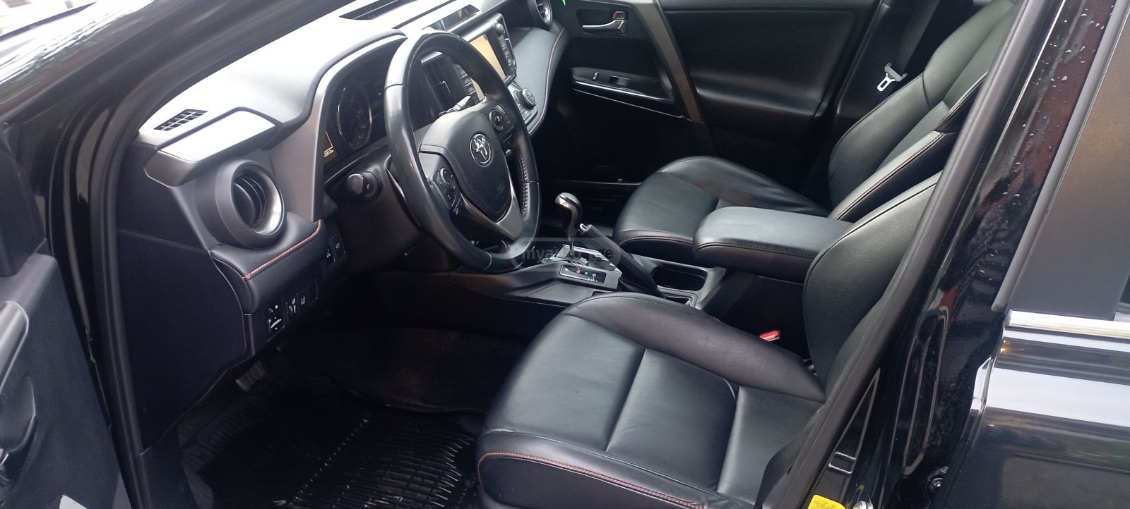 Toyota Rav 4 - фото 3