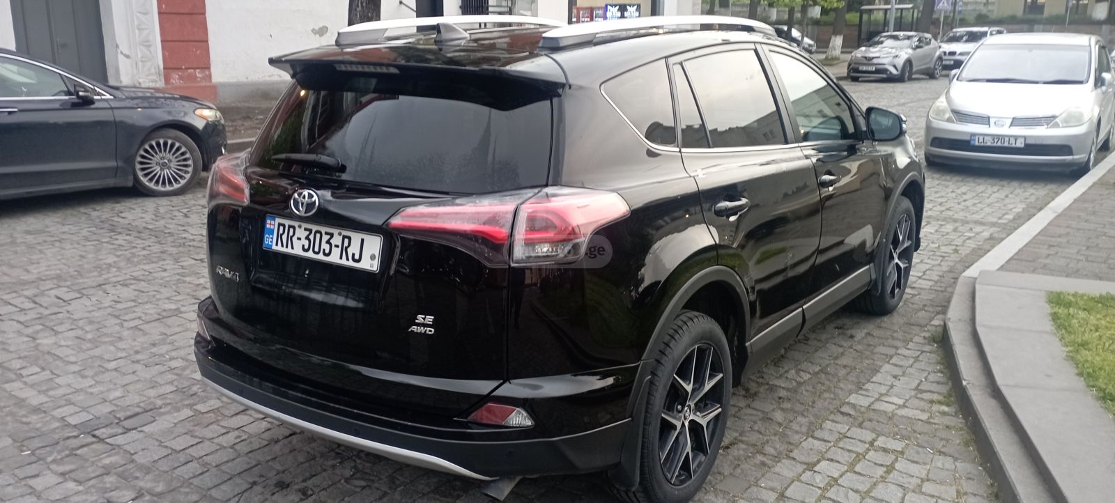 Toyota Rav 4 - фото 5