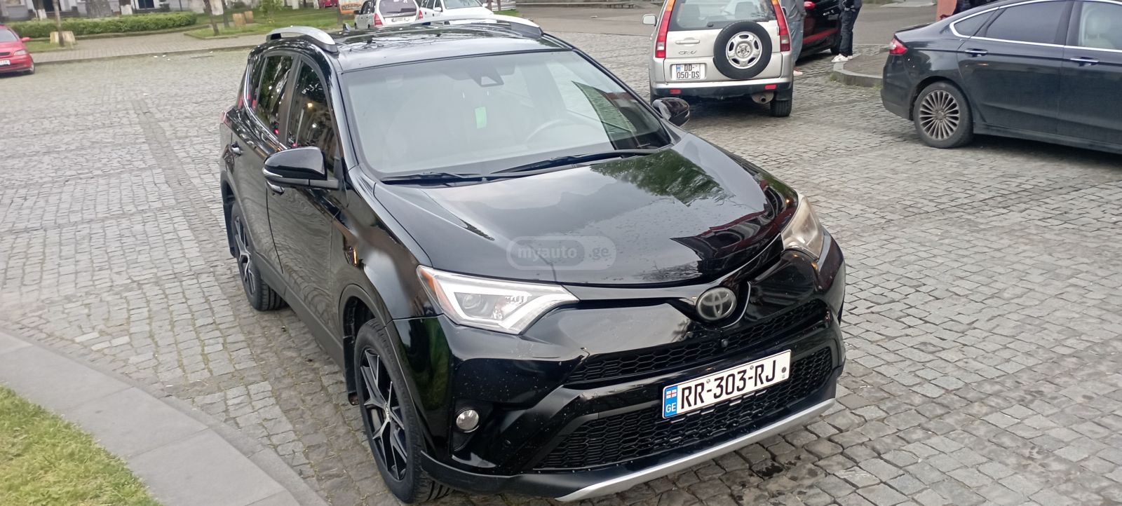 Toyota Rav 4 - фото 7