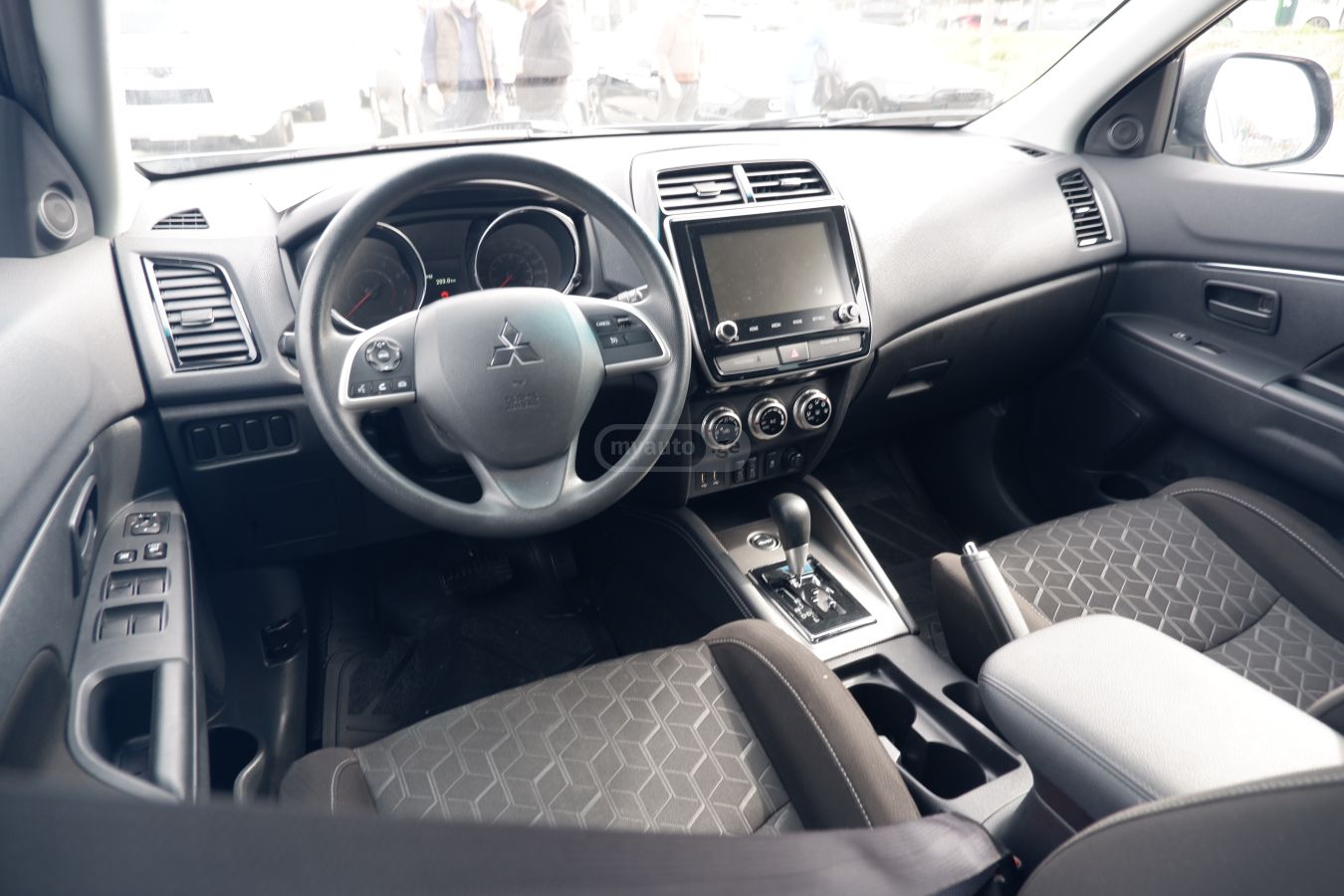 Mitsubishi Outlander Sport 2022 — миниатюра 8