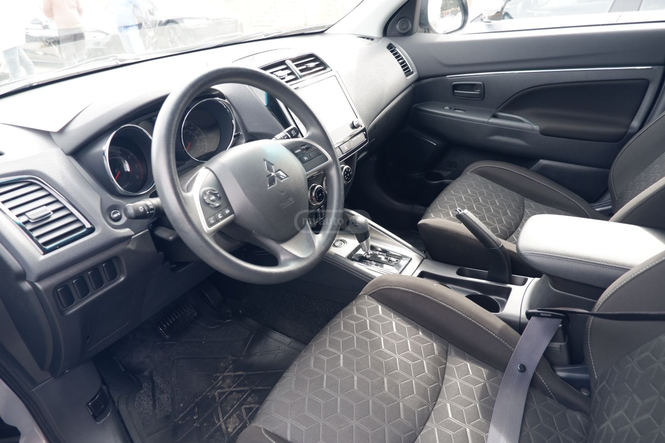 Mitsubishi Outlander Sport 2022 — миниатюра 9