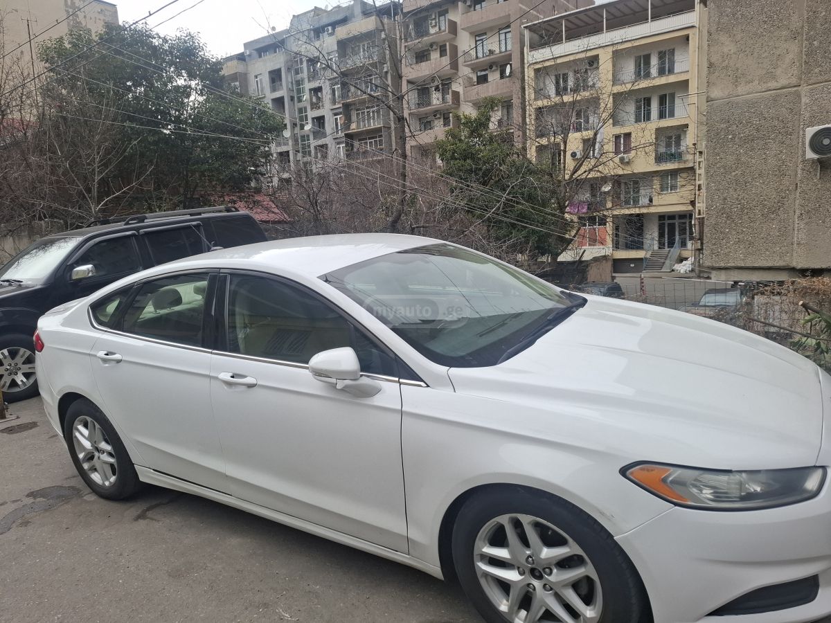 Ford Fusion - фото 2