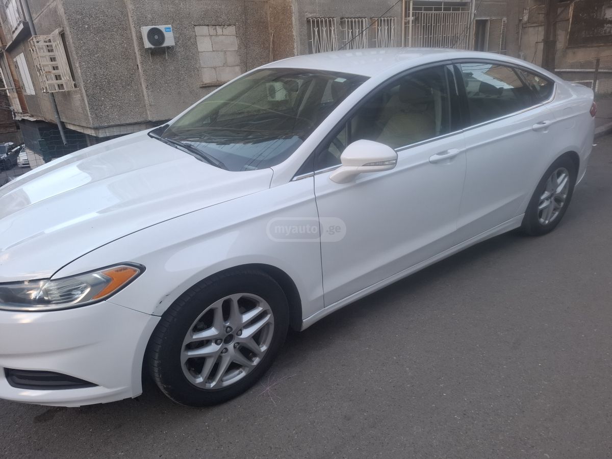 Ford Fusion - фото 3