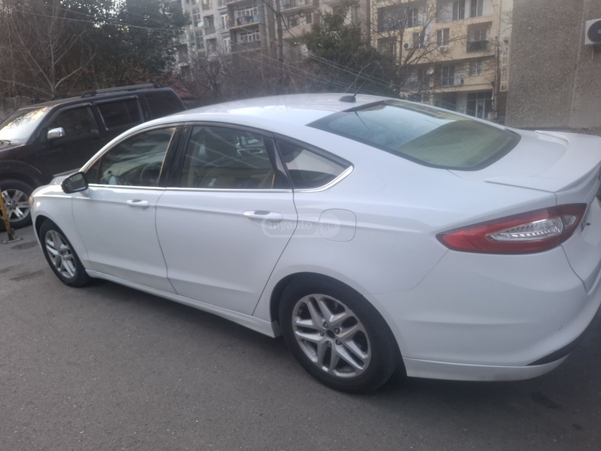 Ford Fusion - фото 5