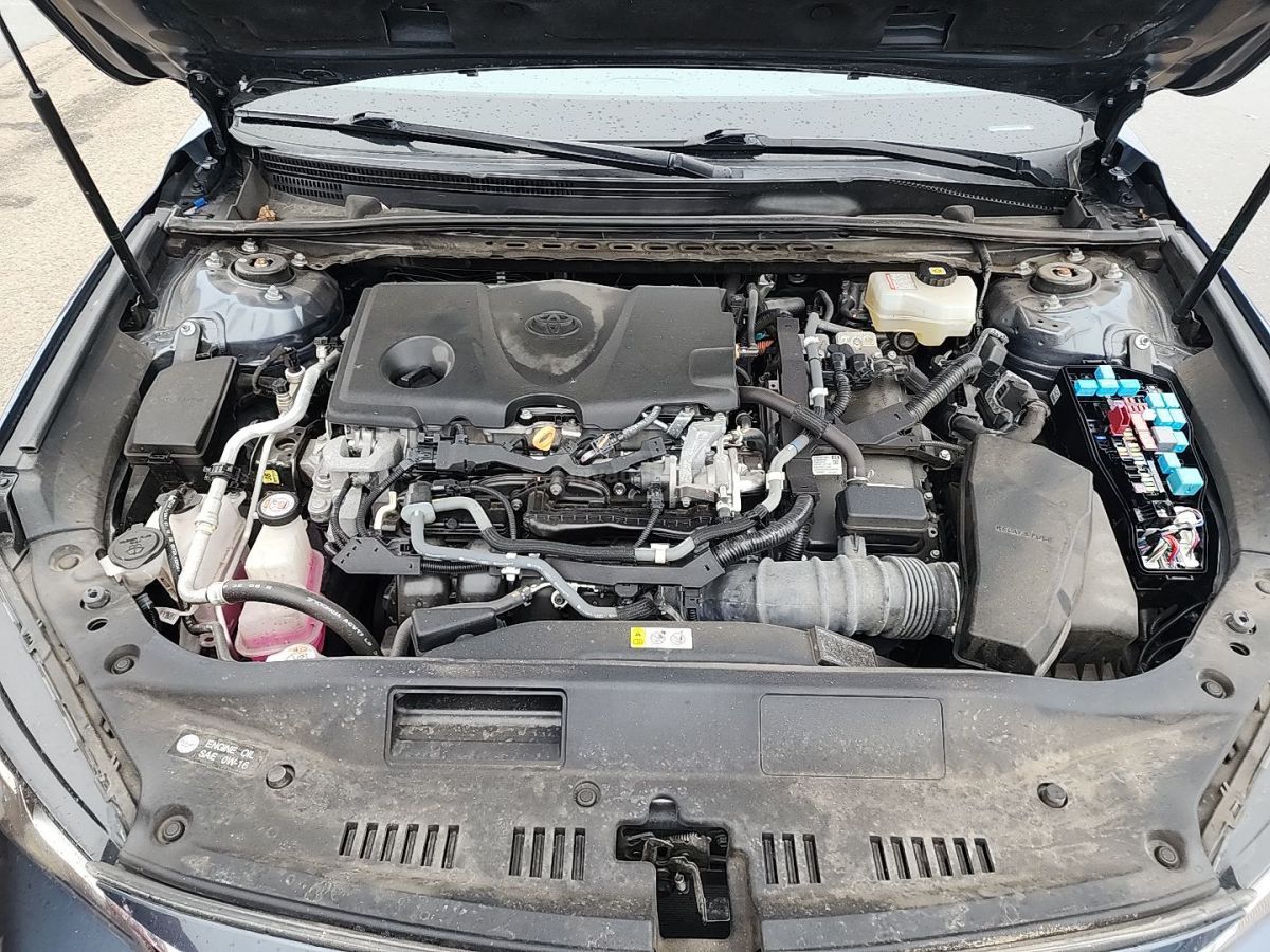 Toyota Limited 4dr Front-Wheel Drive — миниатюра 10