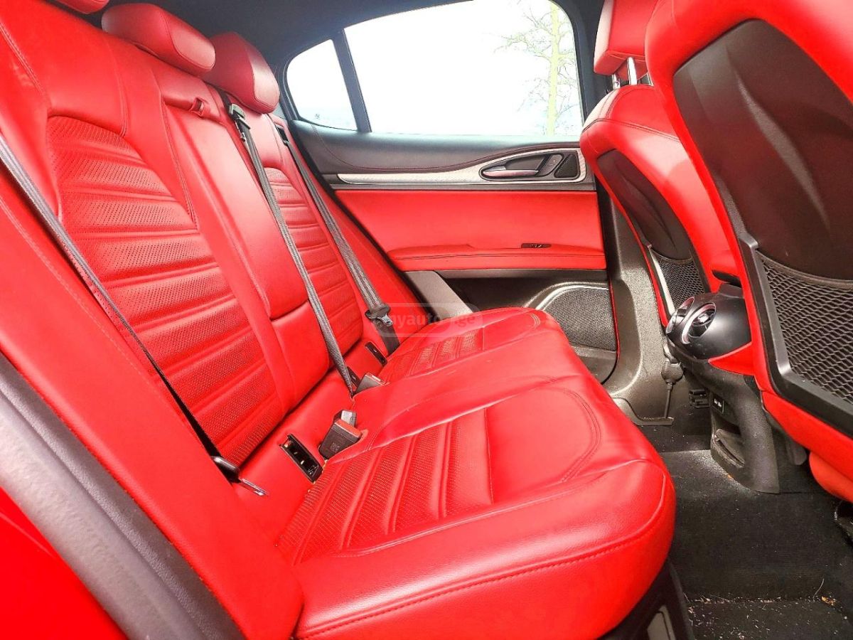 Alfa Romeo Stelvio - фото 11