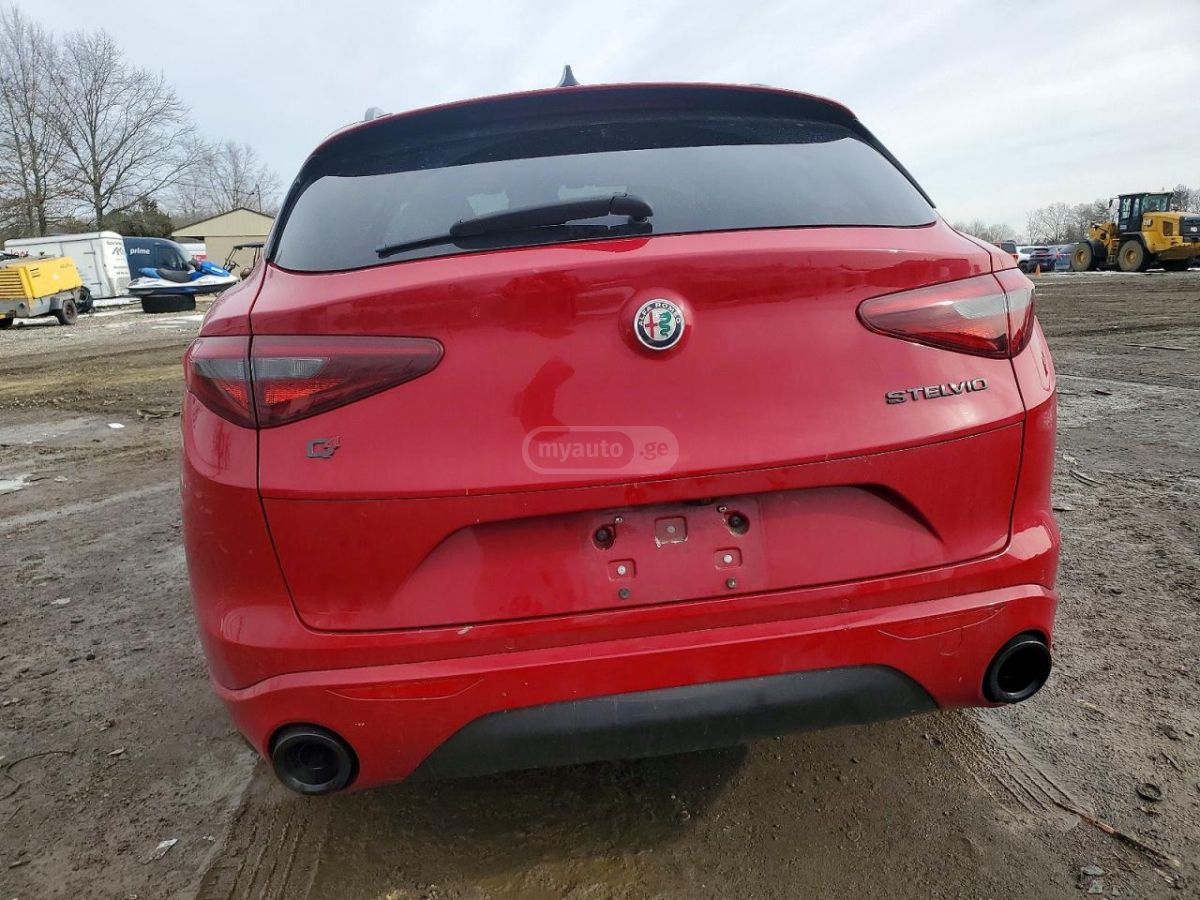 Alfa Romeo Stelvio - фото 6