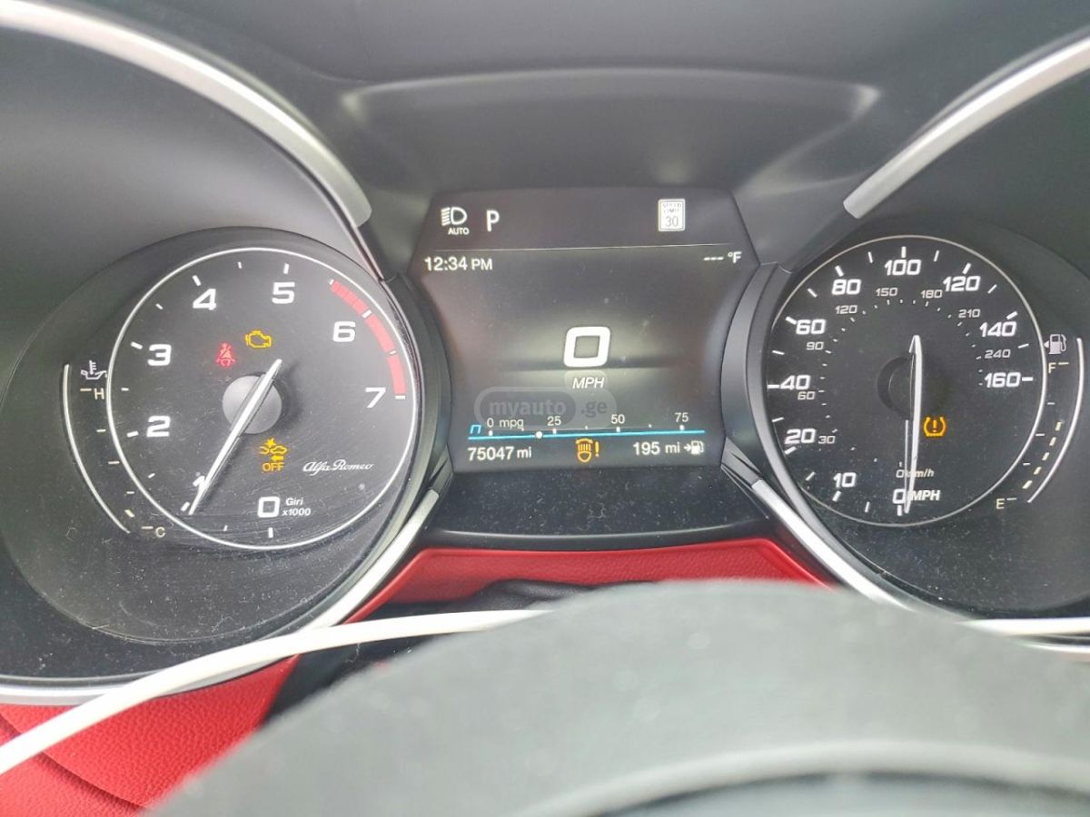 Alfa Romeo Stelvio - фото 9