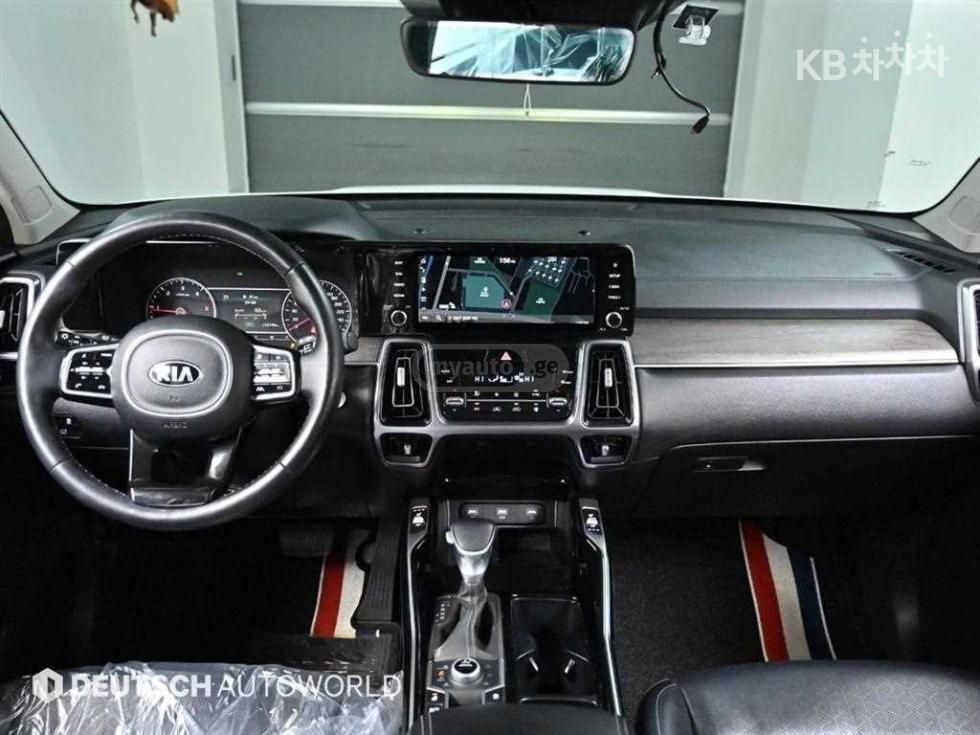 Kia Sorento - фото 6