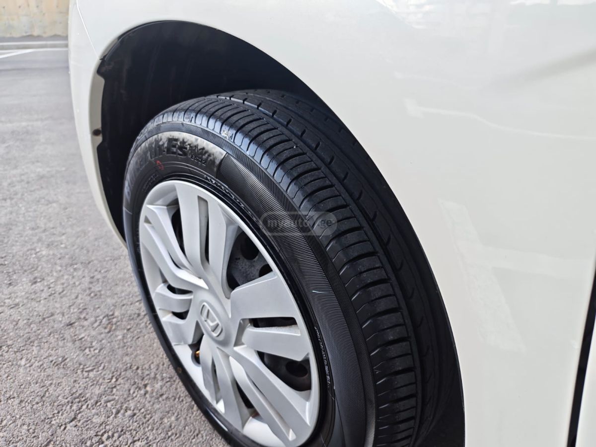 Honda FIT - фото 11