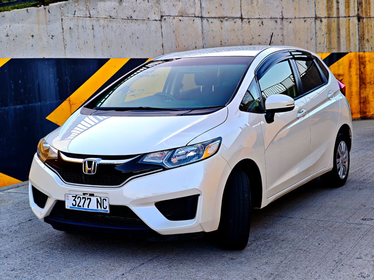 Honda FIT - фото 2