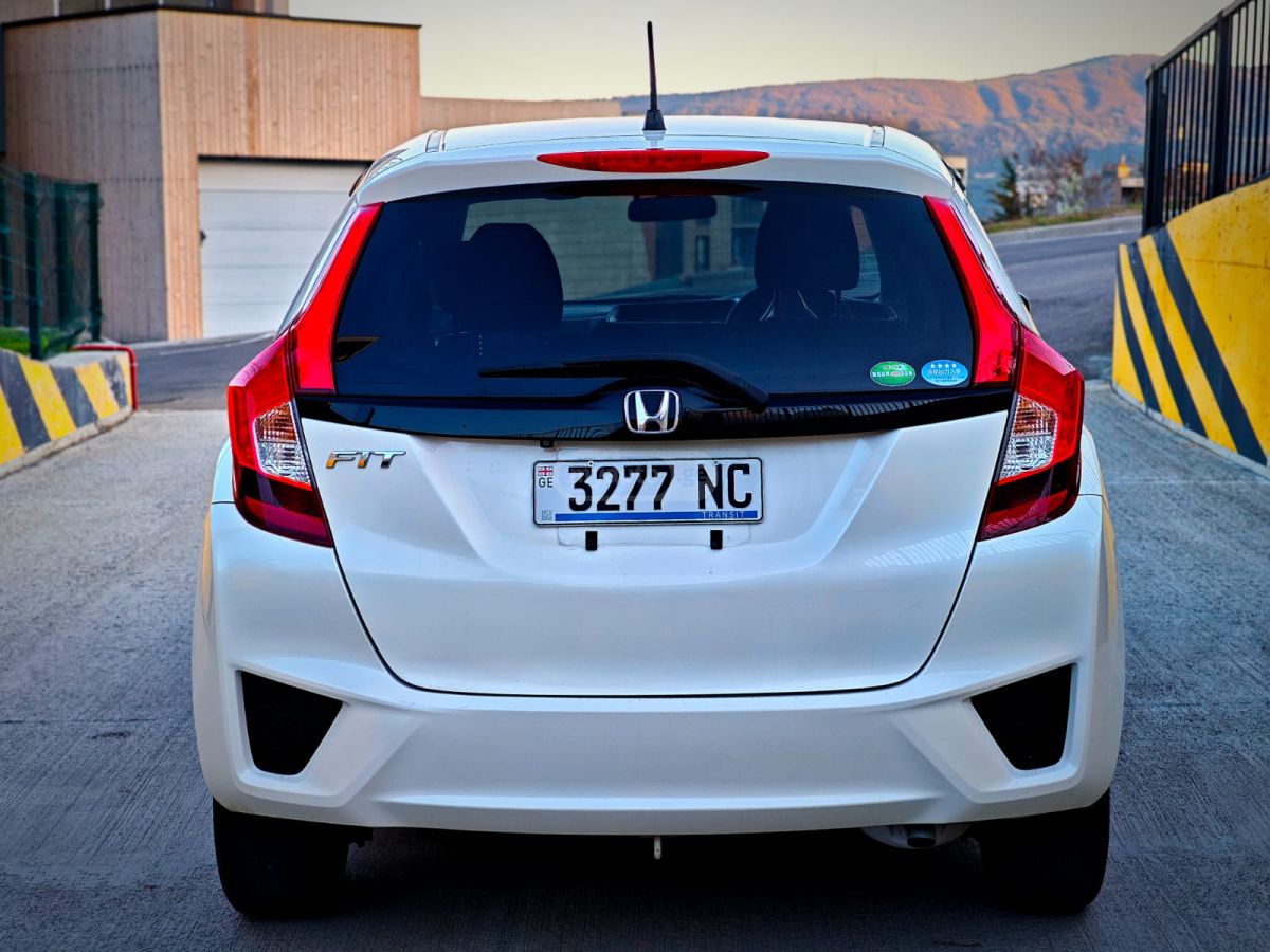 Honda FIT - фото 5