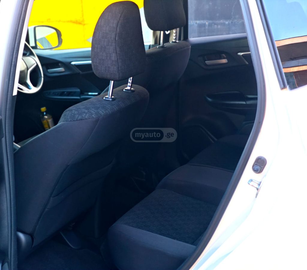 Honda FIT - фото 7