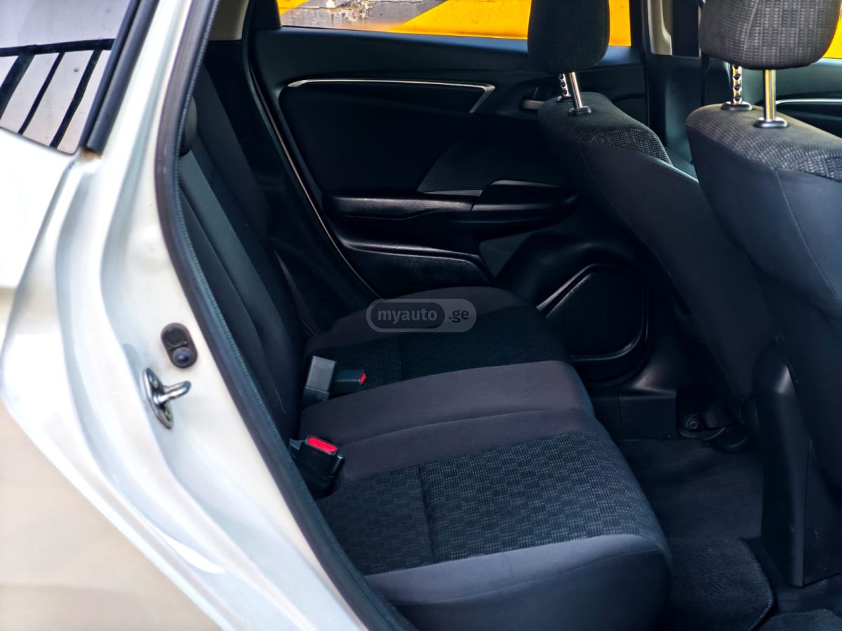 Honda FIT - фото 9