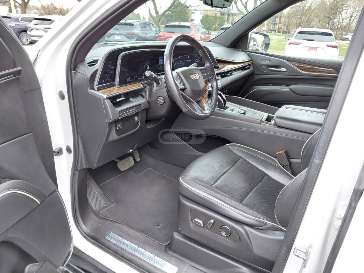 Cadillac Escalade - фото 8