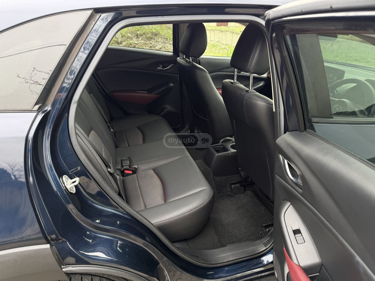 Mazda CX-3 - фото 12