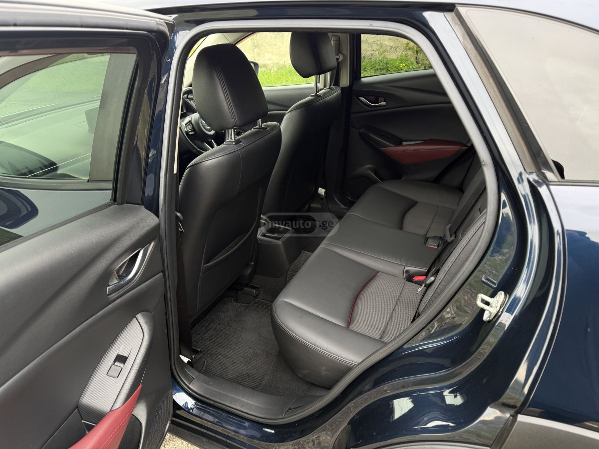 Mazda CX-3 - фото 13