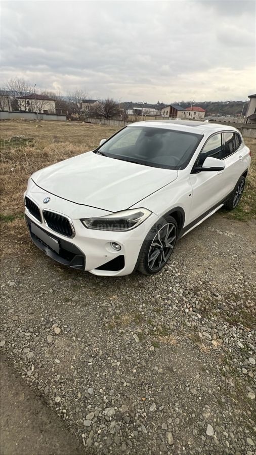 BMW X2 - фото 1