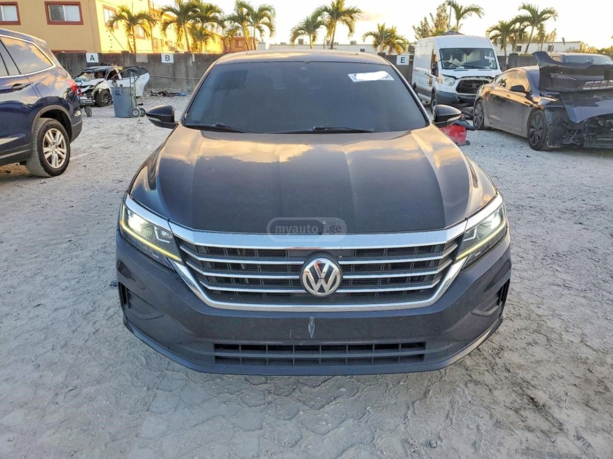 Volkswagen Passat - фото 6