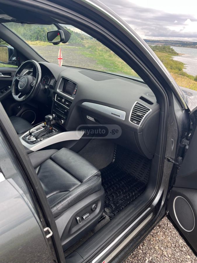 Audi Q5 - фото 7